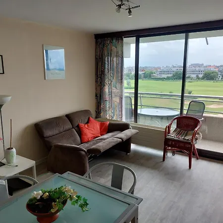 Bonelly Apartment *
